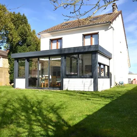 Hébergement de vacances Maison Familiale Avec Jacuzzi Spa Nozay (Essonne)